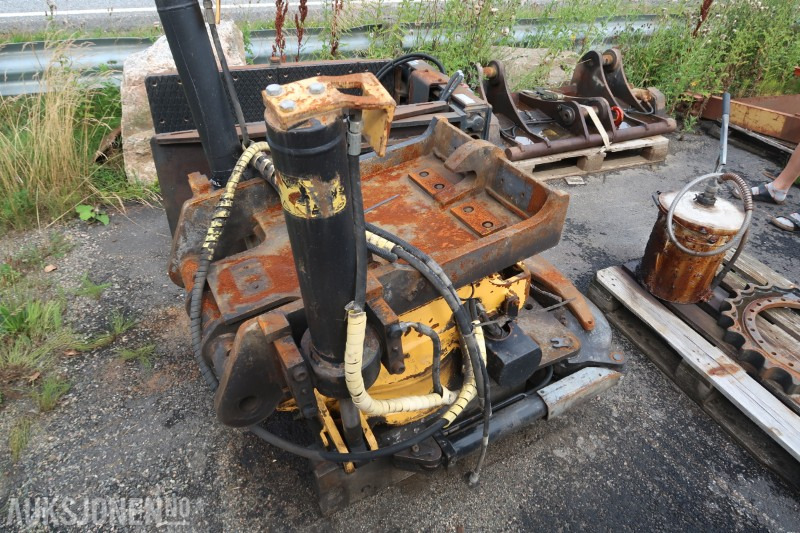 2007 Engcon Tiltrotator med B27 feste - 2 slanger - låsekassett - Aanbouwdeel voor Bouwmachine: afbeelding 1 2007 Engcon Tiltrotator med B27 feste - 2 slanger - låsekassett - Aanbouwdeel voor Bouwmachine: afbeelding 1
