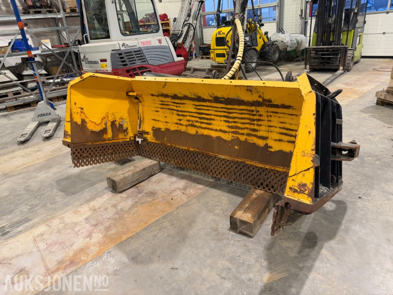 2008 Tellefsdal Klappvnge - klar for nye oppdrag - Aanbouwdeel voor Bouwmachine: afbeelding 1 2008 Tellefsdal Klappvnge - klar for nye oppdrag - Aanbouwdeel voor Bouwmachine: afbeelding 1