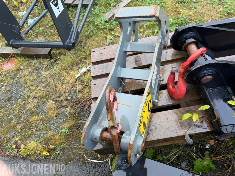 2010 Dieci BUB 2448 lastekrok 4 tonn - Aanbouwdeel voor Bouwmachine: afbeelding 2 2010 Dieci BUB 2448 lastekrok 4 tonn - Aanbouwdeel voor Bouwmachine: afbeelding 2