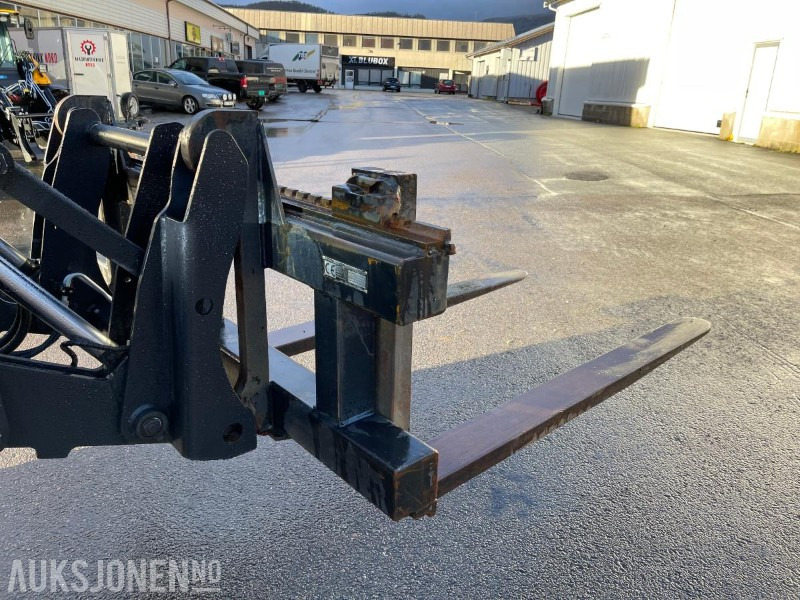 2011 SE Trading pallegaffel 180 cm BM feste - Aanbouwdeel voor Bouwmachine: afbeelding 3 2011 SE Trading pallegaffel 180 cm BM feste - Aanbouwdeel voor Bouwmachine: afbeelding 3