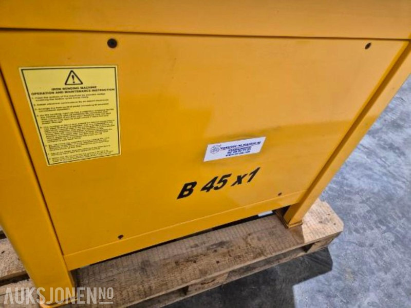 2012 VM - B 45x1 Armeringsbøyemaskin - 4 kW - 400 V - Aanbouwdeel voor Bouwmachine: afbeelding 3 2012 VM - B 45x1 Armeringsbøyemaskin - 4 kW - 400 V - Aanbouwdeel voor Bouwmachine: afbeelding 3