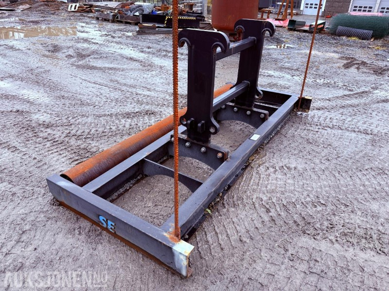 2021 Planeringsbjølke 6742/5/1 Volvo BM feste - 3000 mm bredde - Aanbouwdeel voor Bouwmachine: afbeelding 3 2021 Planeringsbjølke 6742/5/1 Volvo BM feste - 3000 mm bredde - Aanbouwdeel voor Bouwmachine: afbeelding 3