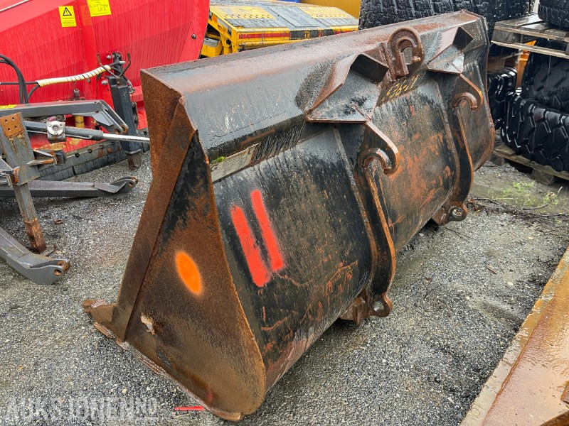 Gjerstad skuffe med BM feste - Aanbouwdeel voor Bouwmachine: afbeelding 4 Gjerstad skuffe med BM feste - Aanbouwdeel voor Bouwmachine: afbeelding 4