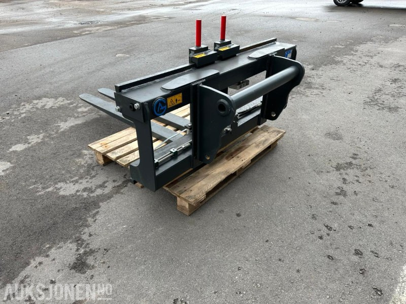 UBRUKT GA Hydrauliske Pallegafler Manitou 5t, 1500 x 1600 - Aanbouwdeel voor Bouwmachine: afbeelding 2 UBRUKT GA Hydrauliske Pallegafler Manitou 5t, 1500 x 1600 - Aanbouwdeel voor Bouwmachine: afbeelding 2