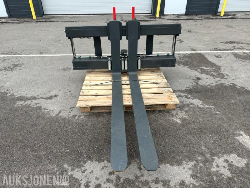 UBRUKT GA Hydrauliske Pallegafler Manitou 5t, 1500 x 1600 - Aanbouwdeel voor Bouwmachine: afbeelding 1 UBRUKT GA Hydrauliske Pallegafler Manitou 5t, 1500 x 1600 - Aanbouwdeel voor Bouwmachine: afbeelding 1