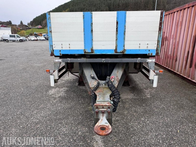 2002 Goebel & Sohn Containerchassi / Boggi kjerre med Kögel ER 74 Vekselflak med aluminiumskarmer - Supersingel hjul - Aanhangwagen: afbeelding 2 2002 Goebel & Sohn Containerchassi / Boggi kjerre med Kögel ER 74 Vekselflak med aluminiumskarmer - Supersingel hjul - Aanhangwagen: afbeelding 2