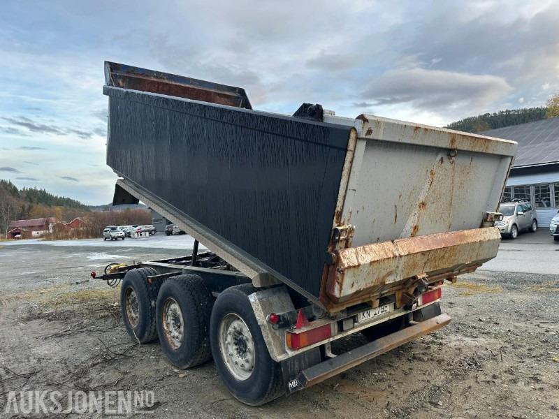 2005 Maur Bilpåbygg tippkjerre / trippelkjerre - Aanhangwagen: afbeelding 4 2005 Maur Bilpåbygg tippkjerre / trippelkjerre - Aanhangwagen: afbeelding 4