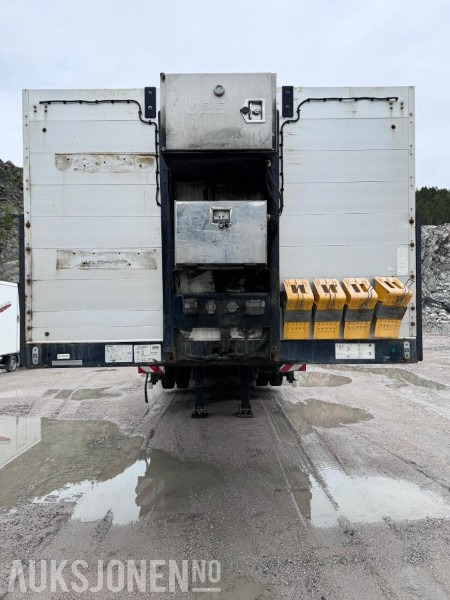 2019 Carnehl CSTV 40-60 - 4 akslet maskinsemi - Manuelt uttrekk - Hydraulisk bredding - Støttelabber bak - Fjernstyring - Aanhangwagen: afbeelding 2 2019 Carnehl CSTV 40-60 - 4 akslet maskinsemi - Manuelt uttrekk - Hydraulisk bredding - Støttelabber bak - Fjernstyring - Aanhangwagen: afbeelding 2
