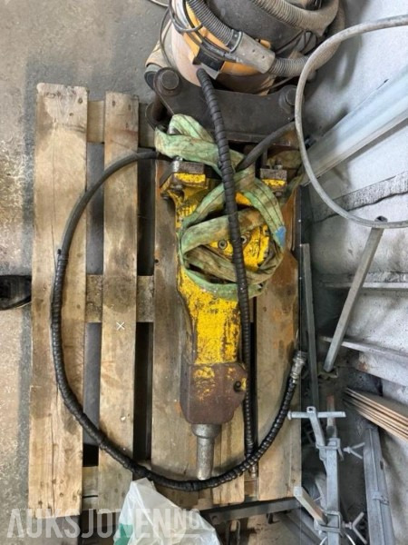 Pigghammer til minigraver 2-4t / 2021 Atlas Copco SB 152 / Feste S40 - Andere machine: afbeelding 2 Pigghammer til minigraver 2-4t / 2021 Atlas Copco SB 152 / Feste S40 - Andere machine: afbeelding 2