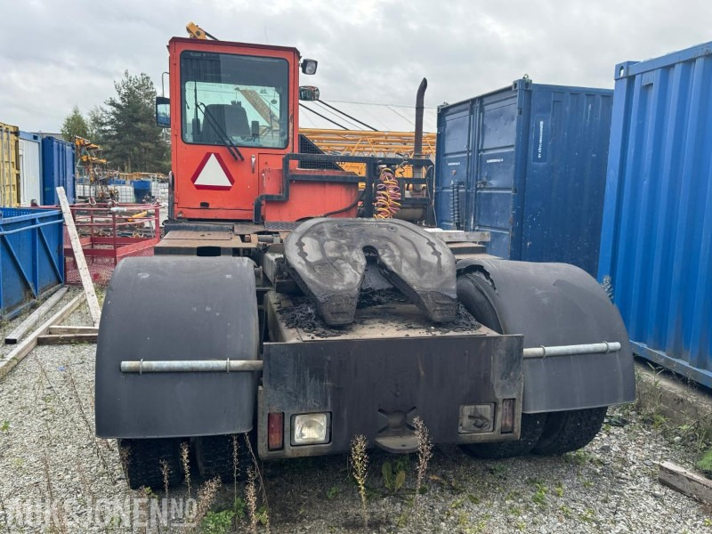 BOLLNAS 304T terminaltraktor / Rep.objekt - Bouwmaterieel: afbeelding 3 BOLLNAS 304T terminaltraktor / Rep.objekt - Bouwmaterieel: afbeelding 3