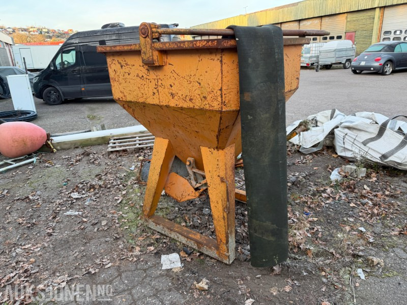 Betongtobb 120x120x116 cm - Bouwmaterieel: afbeelding 2 Betongtobb 120x120x116 cm - Bouwmaterieel: afbeelding 2