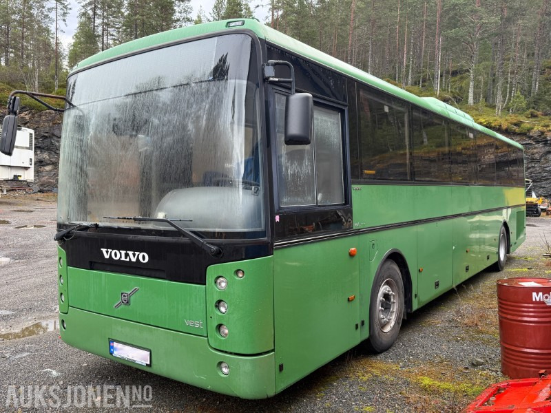 2006 Volvo B12B 4X2 - Campingbuss - Festivalbuss - Handicapheis - Solcelleanlegg - Bus: afbeelding 1 2006 Volvo B12B 4X2 - Campingbuss - Festivalbuss - Handicapheis - Solcelleanlegg - Bus: afbeelding 1