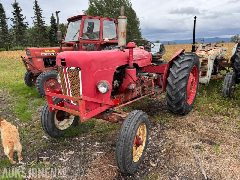 David Brown 850 traktor - Tractor: afbeelding 1 David Brown 850 traktor - Tractor: afbeelding 1