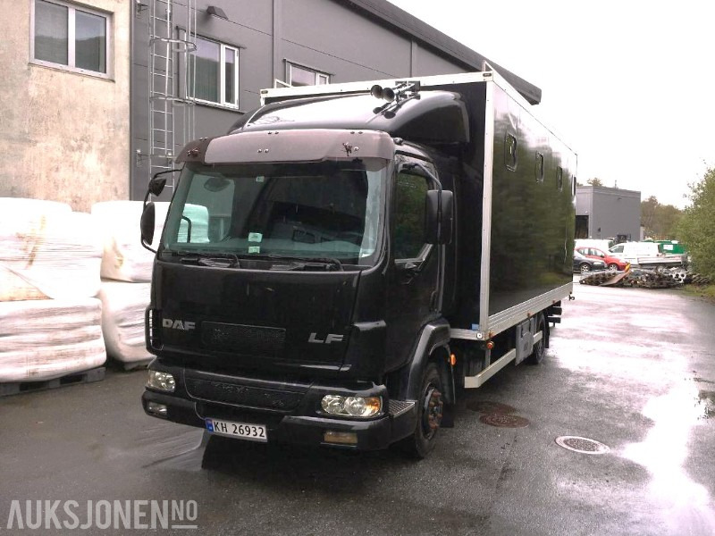 2004 DAF LF 45.220 - Hestebil / Transportbil, 202552km - Gemeentelijke machine/ Speciaal: afbeelding 1 2004 DAF LF 45.220 - Hestebil / Transportbil, 202552km - Gemeentelijke machine/ Speciaal: afbeelding 1