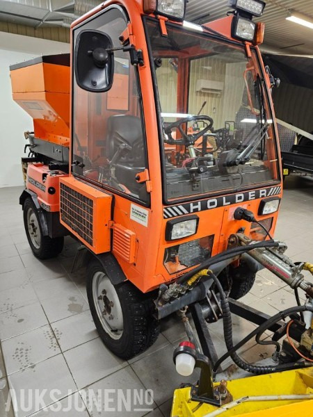 2007 Holder C2.42 Minitraktor/Redskapsbærer - V-Plog - Fres - Feiemaskin - Strøer - 3764T - Gemeentelijke machine/ Speciaal: afbeelding 4 2007 Holder C2.42 Minitraktor/Redskapsbærer - V-Plog - Fres - Feiemaskin - Strøer - 3764T - Gemeentelijke machine/ Speciaal: afbeelding 4