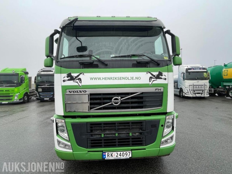 2010 VOLVO FH500 8X4 INTERCONSULT SS2343 BST3-17CR ADR SLAMSUGER MED HØYTRYKKSPYLER - 203576 KM. - Gemeentelijke machine/ Speciaal: afbeelding 3 2010 VOLVO FH500 8X4 INTERCONSULT SS2343 BST3-17CR ADR SLAMSUGER MED HØYTRYKKSPYLER - 203576 KM. - Gemeentelijke machine/ Speciaal: afbeelding 3