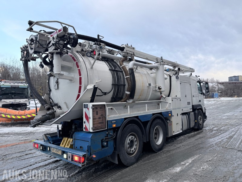 2013 Volvo FMX 420 suge/spylebil - 129 516km! - Gemeentelijke machine/ Speciaal: afbeelding 4 2013 Volvo FMX 420 suge/spylebil - 129 516km! - Gemeentelijke machine/ Speciaal: afbeelding 4