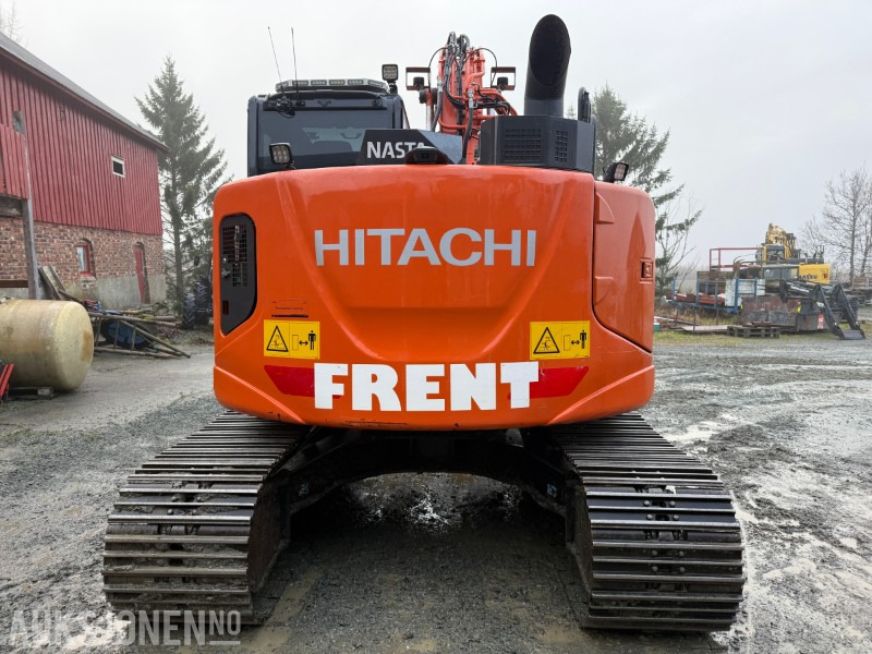 Hitachi ZX135 US-6 EC219, 2 skuffer, sentralsmøring - Graafmachine: afbeelding 4 Hitachi ZX135 US-6 EC219, 2 skuffer, sentralsmøring - Graafmachine: afbeelding 4