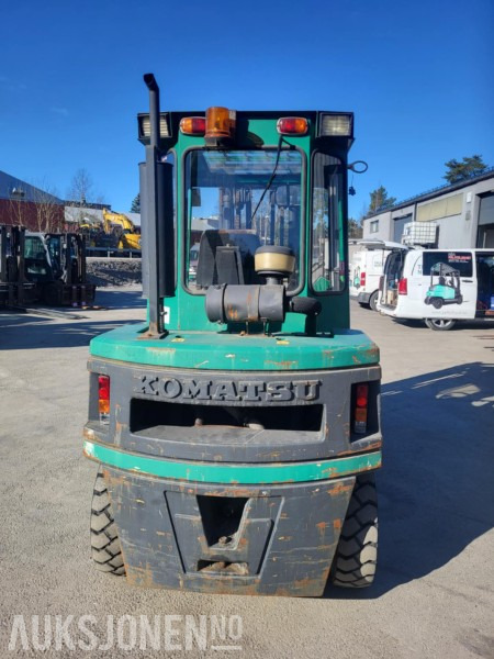 1987 Komatsu FD40ZT-4 TRUCK 4 tonn - Intern transport: afbeelding 4 1987 Komatsu FD40ZT-4 TRUCK 4 tonn - Intern transport: afbeelding 4