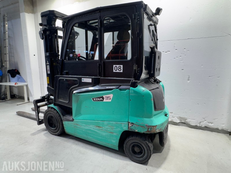 2019 Mitsubishi FB35N elektrisk motvektstruck - Hydrauliske gafler og webasto - Intern transport: afbeelding 3 2019 Mitsubishi FB35N elektrisk motvektstruck - Hydrauliske gafler og webasto - Intern transport: afbeelding 3