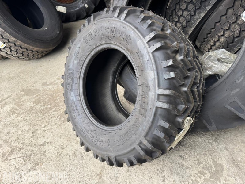 1 stk BKT Dekk til Traktorhenger - - 440 50 R 17 - Landbouwmachine: afbeelding 2 1 stk BKT Dekk til Traktorhenger - - 440 50 R 17 - Landbouwmachine: afbeelding 2