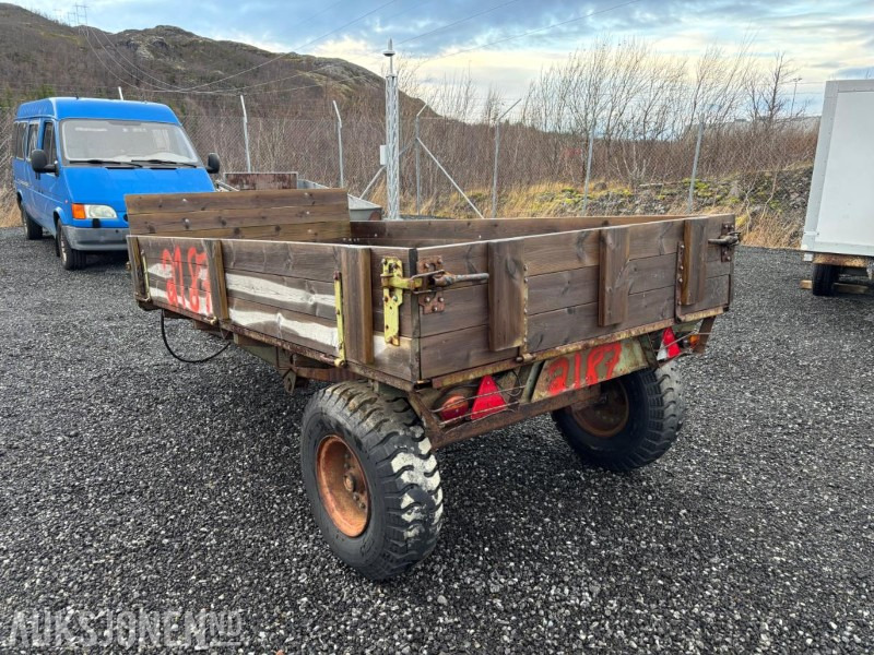 1976 Moelven modell 305 traktorhenger - Landbouwmachine: afbeelding 1 1976 Moelven modell 305 traktorhenger - Landbouwmachine: afbeelding 1