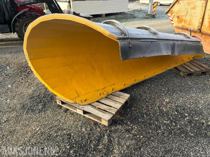 1984 Stiansen & Øya Brøyteskjær Skjær - Landbouwmachine: afbeelding 1 1984 Stiansen & Øya Brøyteskjær Skjær - Landbouwmachine: afbeelding 1