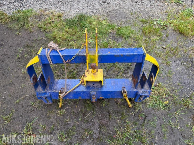 1990 Kombi-hengerfeste med kule og krok - Landbouwmachine: afbeelding 4 1990 Kombi-hengerfeste med kule og krok - Landbouwmachine: afbeelding 4