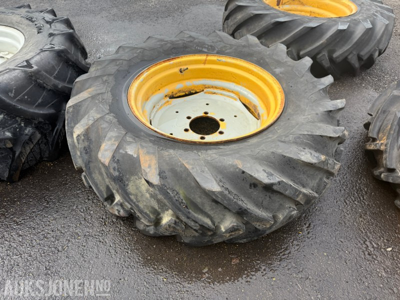 2 stk GoodYear 14.9/13-26 Traktordekk på felg - Landbouwmachine: afbeelding 3 2 stk GoodYear 14.9/13-26 Traktordekk på felg - Landbouwmachine: afbeelding 3
