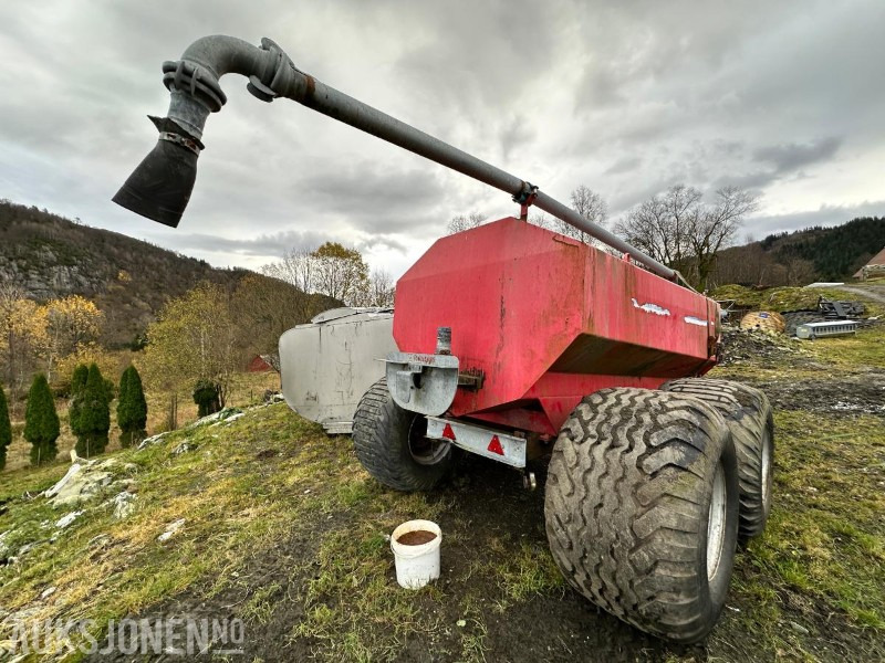 2005 MOI BG 8 Gjødselvogn m/Vogelsang spreder - Landbouwmachine: afbeelding 5 2005 MOI BG 8 Gjødselvogn m/Vogelsang spreder - Landbouwmachine: afbeelding 5