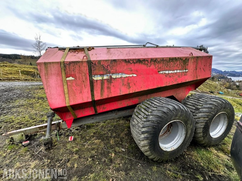 2005 MOI BG 8 Gjødselvogn m/Vogelsang spreder - Landbouwmachine: afbeelding 2 2005 MOI BG 8 Gjødselvogn m/Vogelsang spreder - Landbouwmachine: afbeelding 2