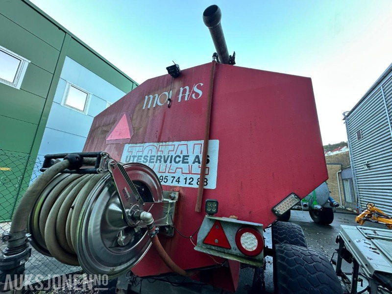 2009 MOI GB15 Gjødselvogn - 15000 liter - Landbouwmachine: afbeelding 4 2009 MOI GB15 Gjødselvogn - 15000 liter - Landbouwmachine: afbeelding 4