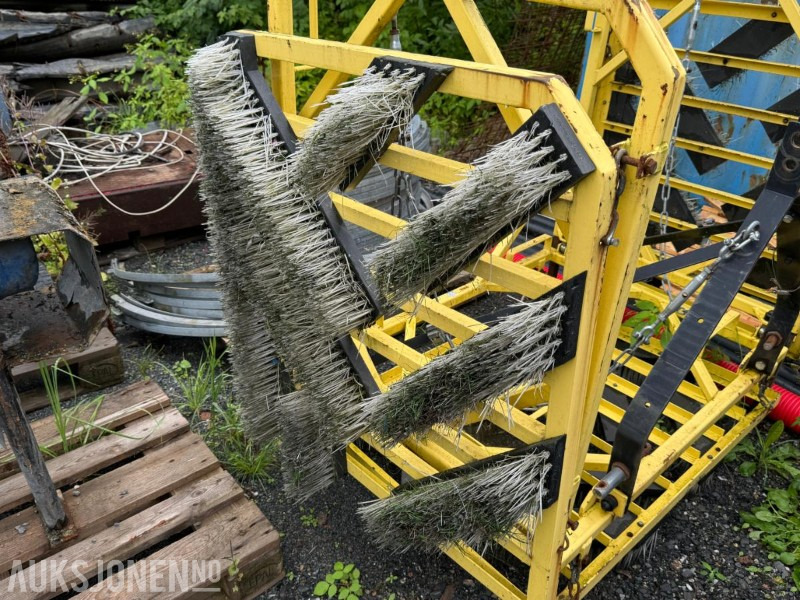 2010 Rolugro Kunstgresskost / slodd - Landbouwmachine: afbeelding 5 2010 Rolugro Kunstgresskost / slodd - Landbouwmachine: afbeelding 5