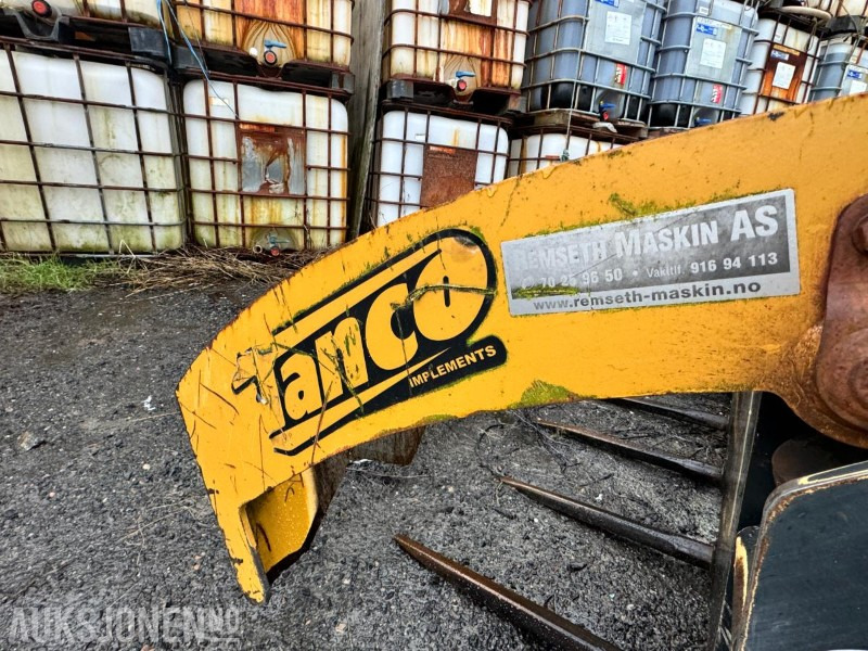 Landbouwmachine 2011 Tanco Rundballedeler I70 - maks rundballe størrelse: B = 1,3 m - Ø 1,35 m: afbeelding 6 Landbouwmachine 2011 Tanco Rundballedeler I70 - maks rundballe størrelse: B = 1,3 m - Ø 1,35 m: afbeelding 6