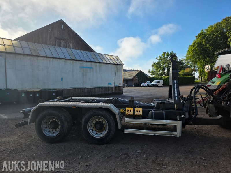 2016 STRONGA HOOKLOADA STRONGA Kroktilhenger - Tillatt totaltvekt 22000 kg - Landbouwmachine: afbeelding 3 2016 STRONGA HOOKLOADA STRONGA Kroktilhenger - Tillatt totaltvekt 22000 kg - Landbouwmachine: afbeelding 3