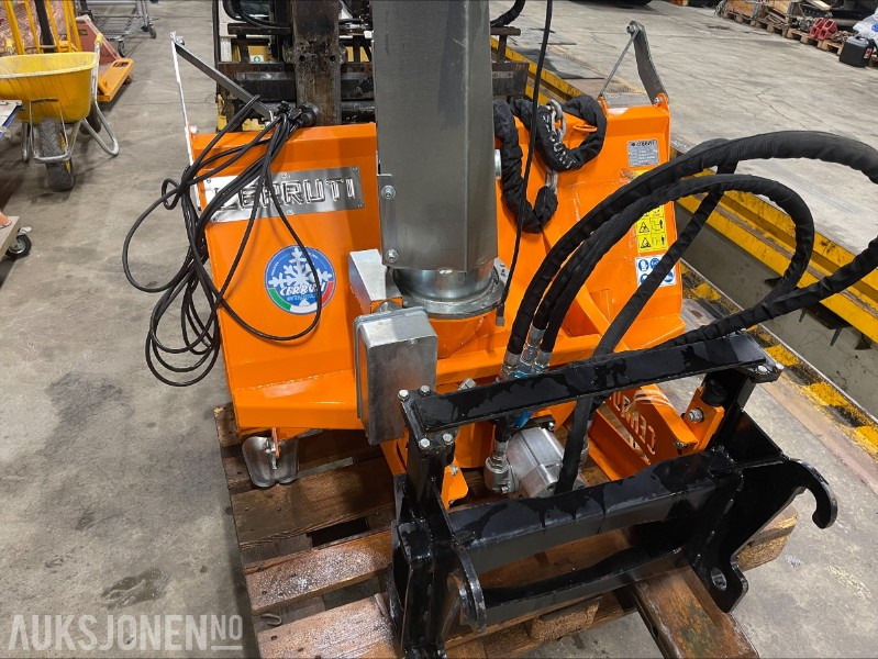 2018 Cerruti SX1100 Snøfreser - Landbouwmachine: afbeelding 2 2018 Cerruti SX1100 Snøfreser - Landbouwmachine: afbeelding 2