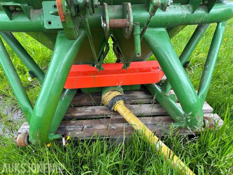 AMAZONE ZA-F 604R GJØDSELSPREDER - Landbouwmachine: afbeelding 2 AMAZONE ZA-F 604R GJØDSELSPREDER - Landbouwmachine: afbeelding 2