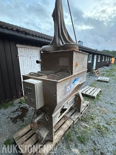 Alfa-Laval Hammermølle, 4,5kw, - ingen minstepris - Landbouwmachine: afbeelding 1 Alfa-Laval Hammermølle, 4,5kw, - ingen minstepris - Landbouwmachine: afbeelding 1