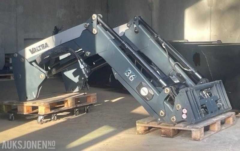 Ålø 36 komplett laster SMS/Trima/EURO feste m. hydr. redskapslås og 3. funksjon. Passer Valtra m.fl. - Landbouwmachine: afbeelding 2 Ålø 36 komplett laster SMS/Trima/EURO feste m. hydr. redskapslås og 3. funksjon. Passer Valtra m.fl. - Landbouwmachine: afbeelding 2