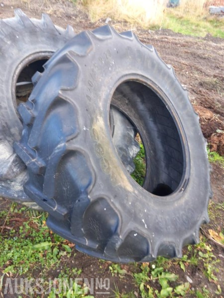 Continetal 420/75-R28 - Landbouwmachine: afbeelding 4 Continetal 420/75-R28 - Landbouwmachine: afbeelding 4