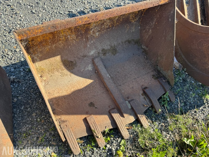 Grusskuffe med tenner - Landbouwmachine: afbeelding 2 Grusskuffe med tenner - Landbouwmachine: afbeelding 2