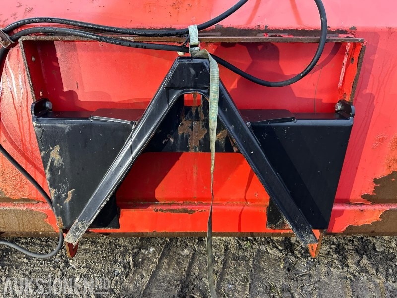 TOKVAM SAND-/STRØKASSE (REPOBJEKT) - Landbouwmachine: afbeelding 4 TOKVAM SAND-/STRØKASSE (REPOBJEKT) - Landbouwmachine: afbeelding 4