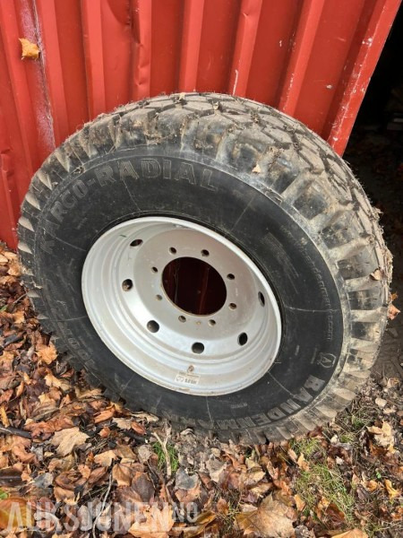 Ubrukt dekk med felg 400R 22,5 - 22,5x11,75 - Landbouwmachine: afbeelding 2 Ubrukt dekk med felg 400R 22,5 - 22,5x11,75 - Landbouwmachine: afbeelding 2