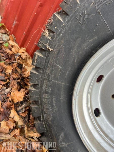 Ubrukt dekk med felg 400R 22,5 - 22,5x11,75 - Landbouwmachine: afbeelding 4 Ubrukt dekk med felg 400R 22,5 - 22,5x11,75 - Landbouwmachine: afbeelding 4