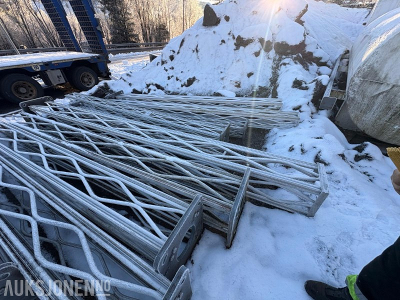 Lattix sikkerhetsmaster 2 stk med 2 stk betongsokler - Bouwmaterieel: afbeelding 2 Lattix sikkerhetsmaster 2 stk med 2 stk betongsokler - Bouwmaterieel: afbeelding 2