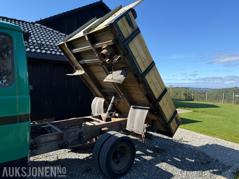 Mercedes-Benz 608 Tippbil med 7 seter eu ok 08.2026 - Kipper vrachtwagen: afbeelding 3 Mercedes-Benz 608 Tippbil med 7 seter eu ok 08.2026 - Kipper vrachtwagen: afbeelding 3
