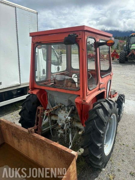 SHIBAURA S1500-0 - 4X4 - Med tippskuffe - Tractor: afbeelding 4 SHIBAURA S1500-0 - 4X4 - Med tippskuffe - Tractor: afbeelding 4