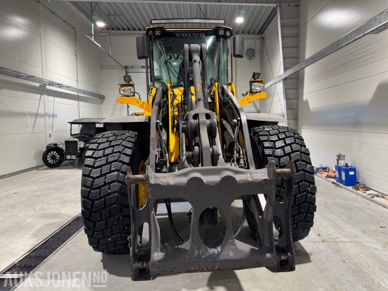 VOLVO L120F HJULLASTER MED SKUFFE, SENTRALSMØRING OG 2 SETT HJUL - Wiellader: afbeelding 3 VOLVO L120F HJULLASTER MED SKUFFE, SENTRALSMØRING OG 2 SETT HJUL - Wiellader: afbeelding 3