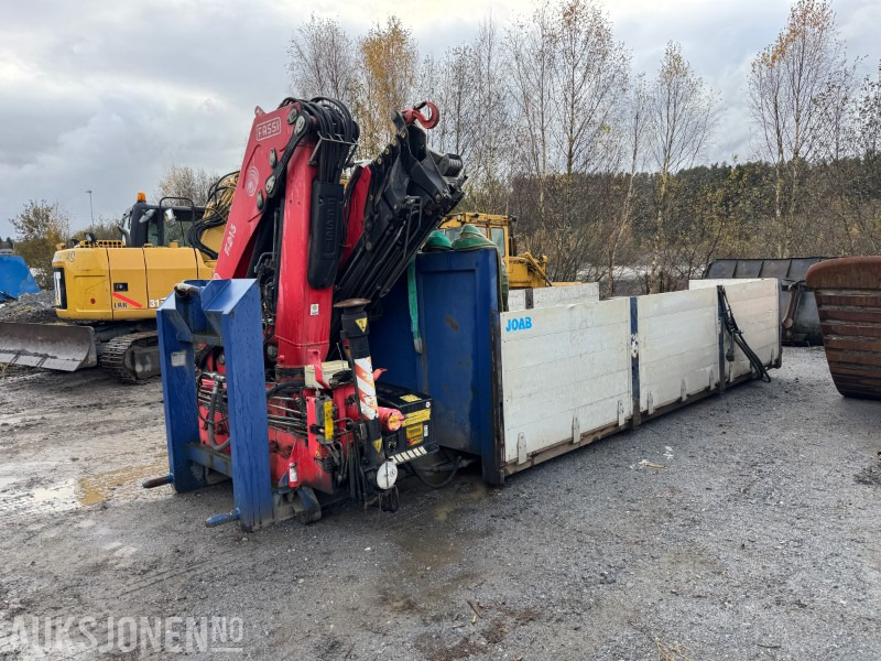 2008 CMT krokflak med karmer og Fassi F215 kran - Vrachtwagen: afbeelding 1 2008 CMT krokflak med karmer og Fassi F215 kran - Vrachtwagen: afbeelding 1