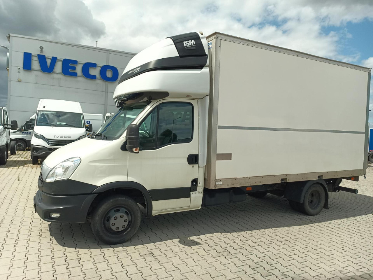 IVECO Daily 35C15 3,0l - Bestelwagen gesloten laadbak: afbeelding 1 IVECO Daily 35C15 3,0l - Bestelwagen gesloten laadbak: afbeelding 1